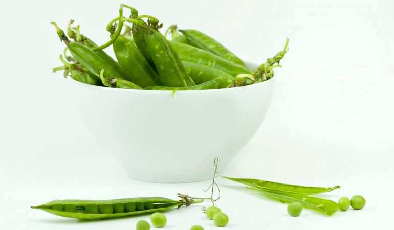 string-beans-on-bowl-768092 string-beans-on-bowl-768092